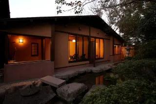 벳푸 벳테이 하루키: 현지인의 비밀스러운 안식처, 가족탕에서 진정한 온천 휴식을 만나다