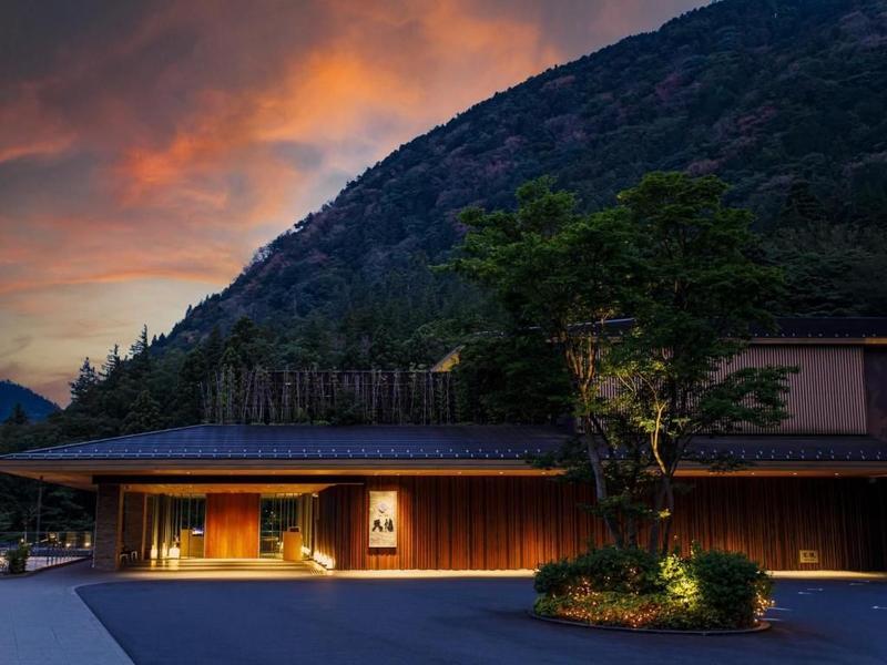 하코네 텐유: 절경 속 프라이빗 온천, 잊을 수 없는 럭셔리 료칸 체험