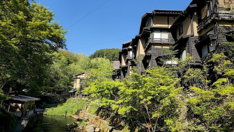 Unveiling the Emerald Jewel of Kyushu: Kurokawa Onsen Kurokawaso – A Sanctuary of Serenity and Scenic Splendor