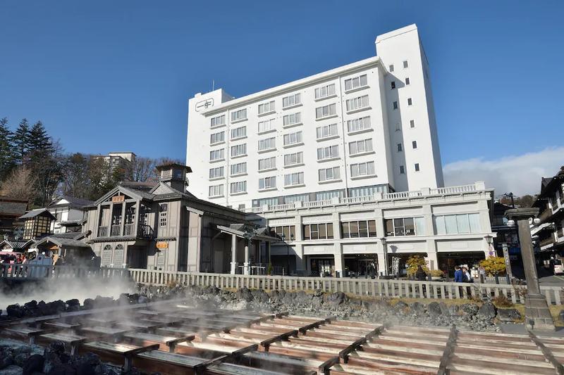 Kusatsu Onsen Hotel Ichii: Where Breathtaking Views Meet Tattoo-Friendly Luxury in Japan's Premier Hot Spring Town